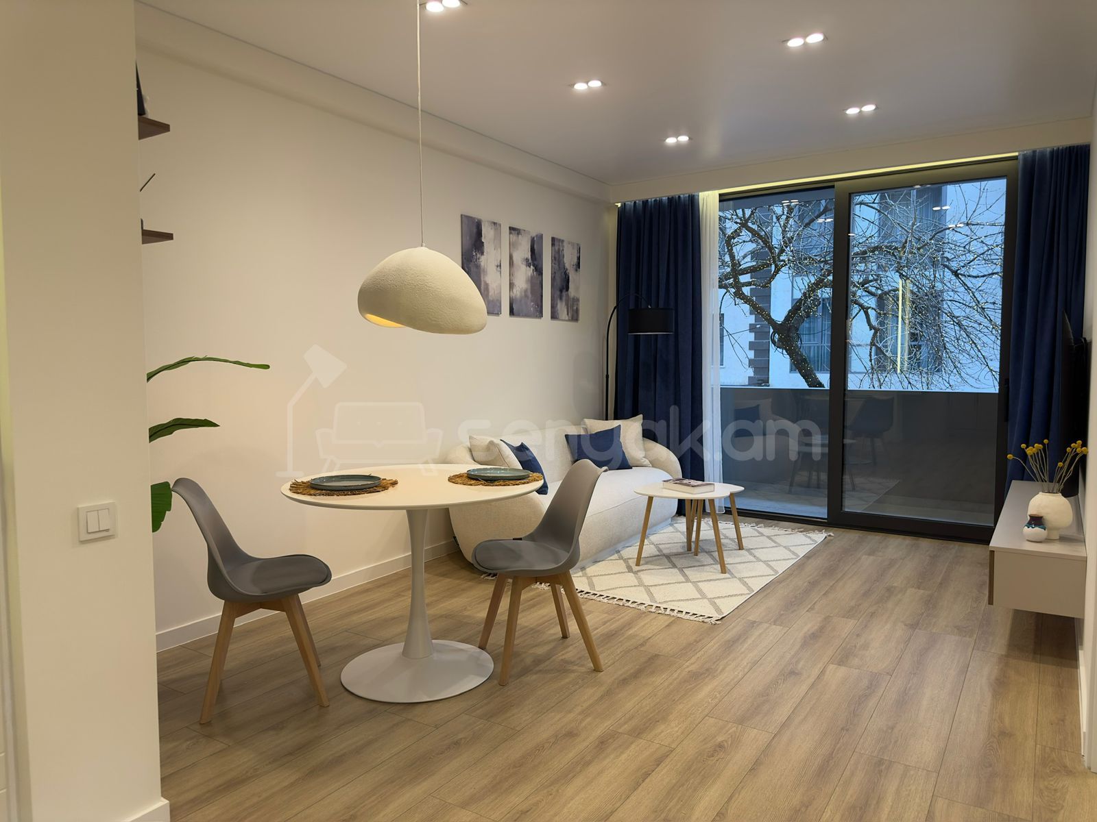 2 Սենյականոց Բնակարան, 50քմ, 2/9 հարկ, Դիզայներական Վերանորոգված