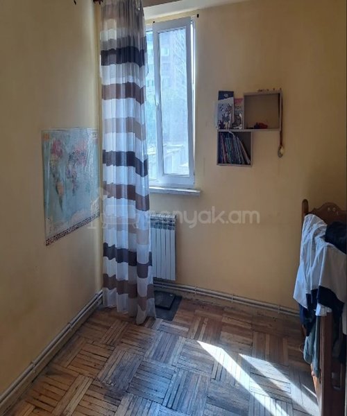 3 Սենյականոց Բնակարան, 80քմ, 4/9 հարկ, Պետական Վիճակում