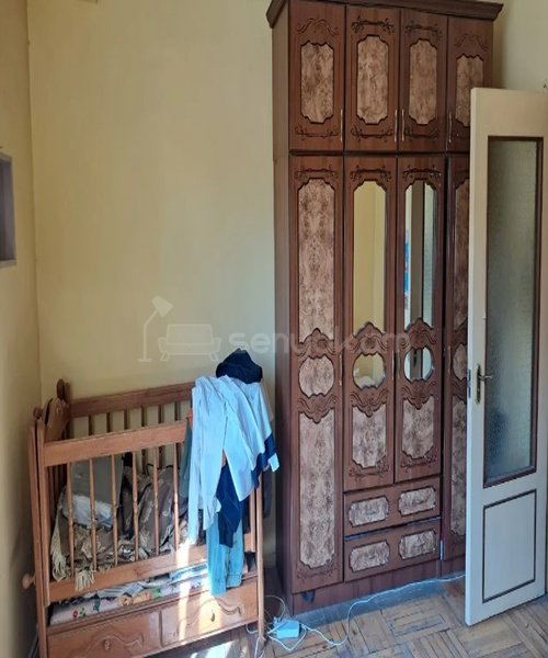 3 Սենյականոց Բնակարան, 80քմ, 4/9 հարկ, Պետական Վիճակում