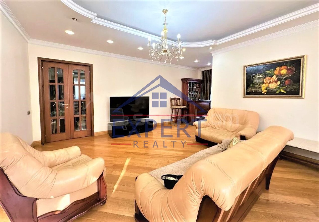 4 Սենյականոց Բնակարան Նորակառույցում, 186քմ, 6/12 հարկ, Կապիտալ Վերանորոգված