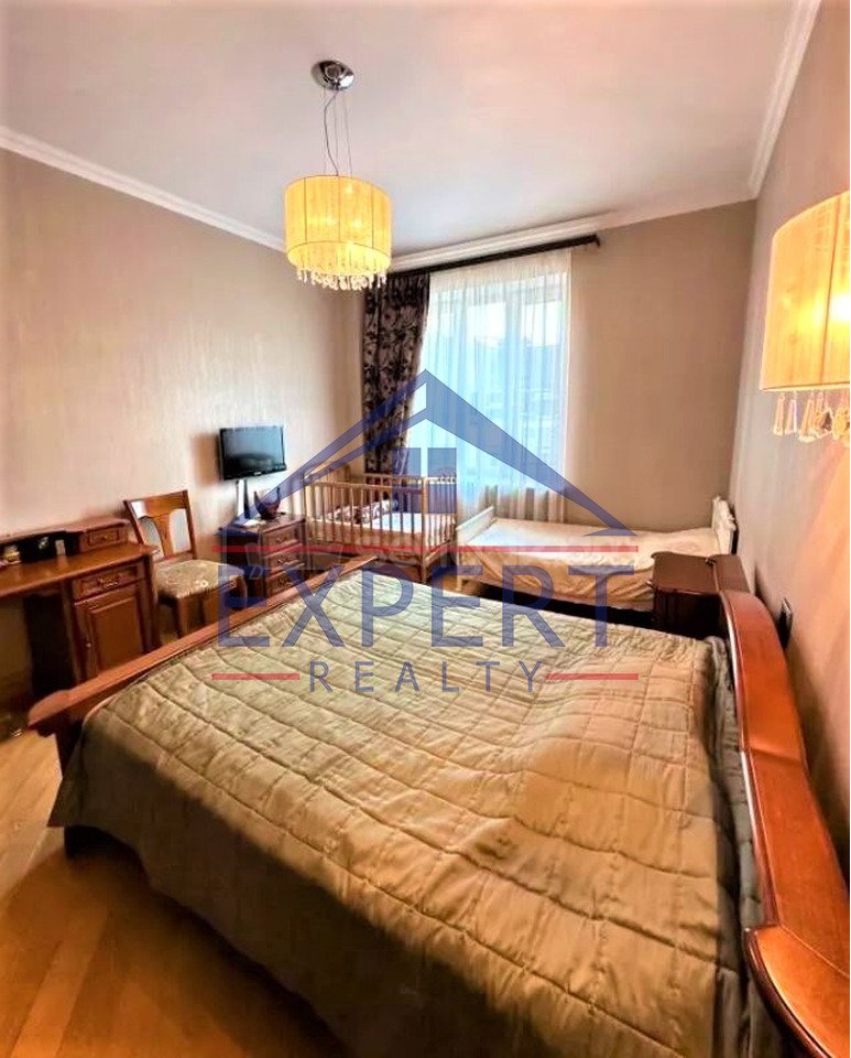 4 Սենյականոց Բնակարան Նորակառույցում, 186քմ, 6/12 հարկ, Կապիտալ Վերանորոգված