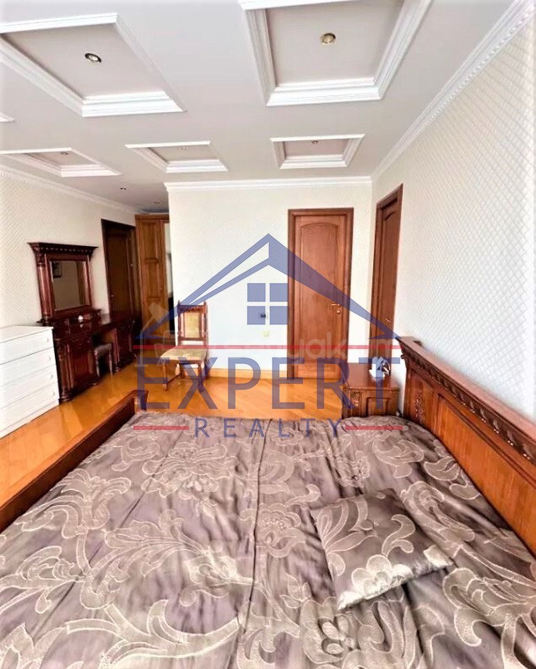 4 Սենյականոց Բնակարան Նորակառույցում, 186քմ, 6/12 հարկ, Կապիտալ Վերանորոգված