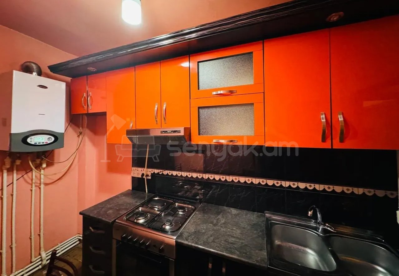 3 Սենյականոց Բնակարան, 50քմ, 2/9 հարկ, Նորմալ Վիճակում, Կահավորված