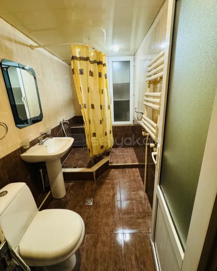 3 Սենյականոց Բնակարան, 50քմ, 2/9 հարկ, Նորմալ Վիճակում, Կահավորված