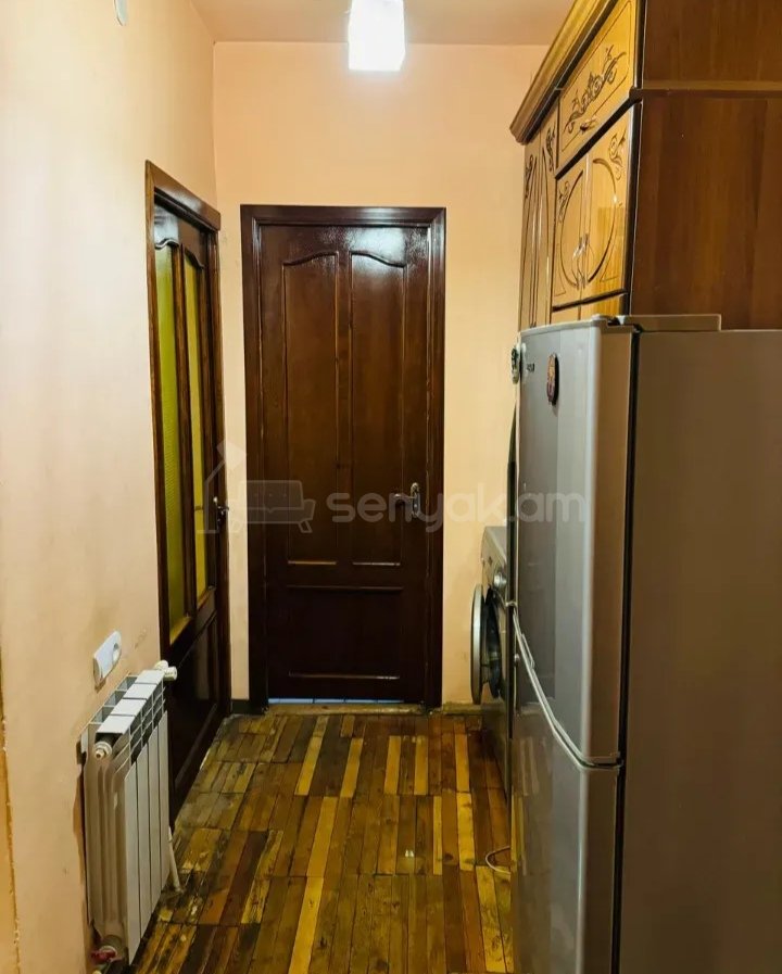 3 Սենյականոց Բնակարան, 50քմ, 2/9 հարկ, Նորմալ Վիճակում, Կահավորված