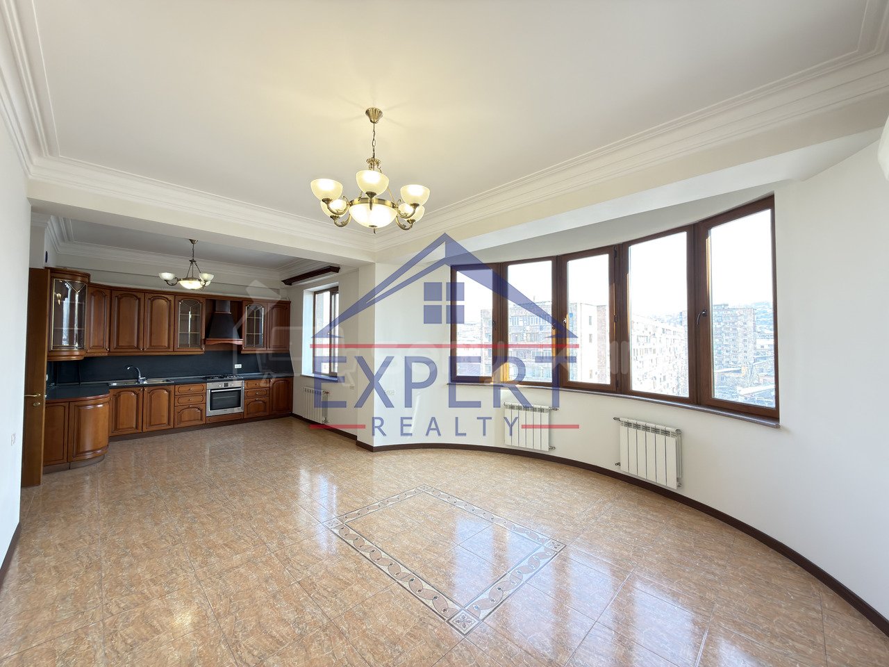 4 Սենյականոց Բնակարան Նորակառույցում, 187քմ, 8/9 հարկ, Կապիտալ Վերանորոգված