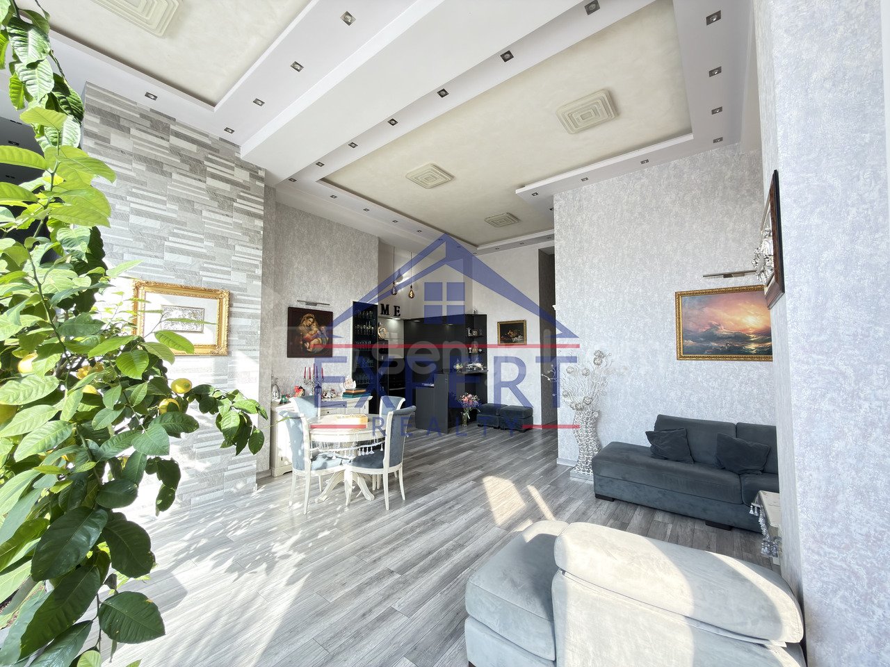 4 Սենյականոց Բնակարան Նորակառույցում, 222քմ, 9/9 հարկ, Դիզայներական Վերանորոգված