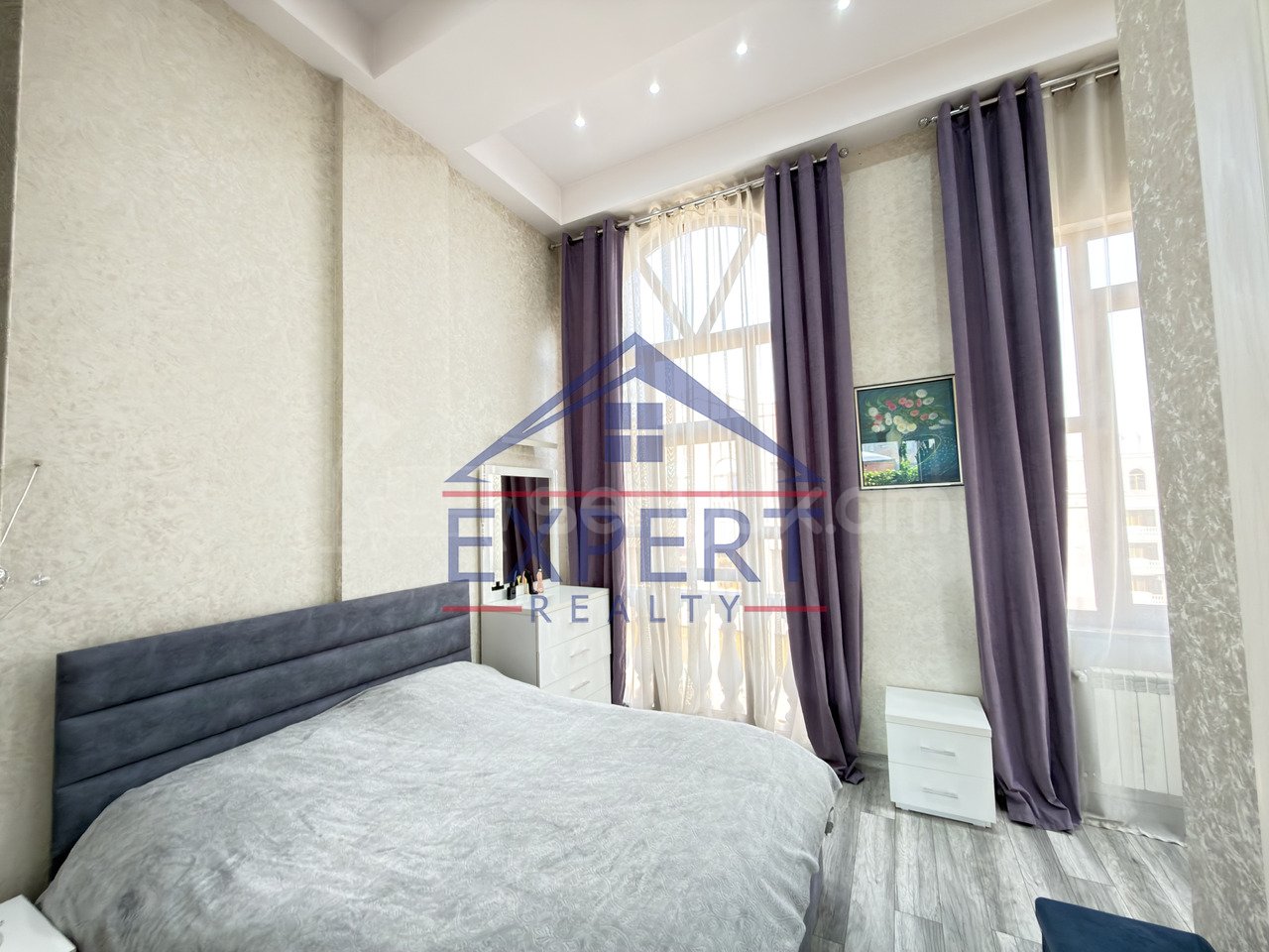 4 Սենյականոց Բնակարան Նորակառույցում, 222քմ, 9/9 հարկ, Դիզայներական Վերանորոգված