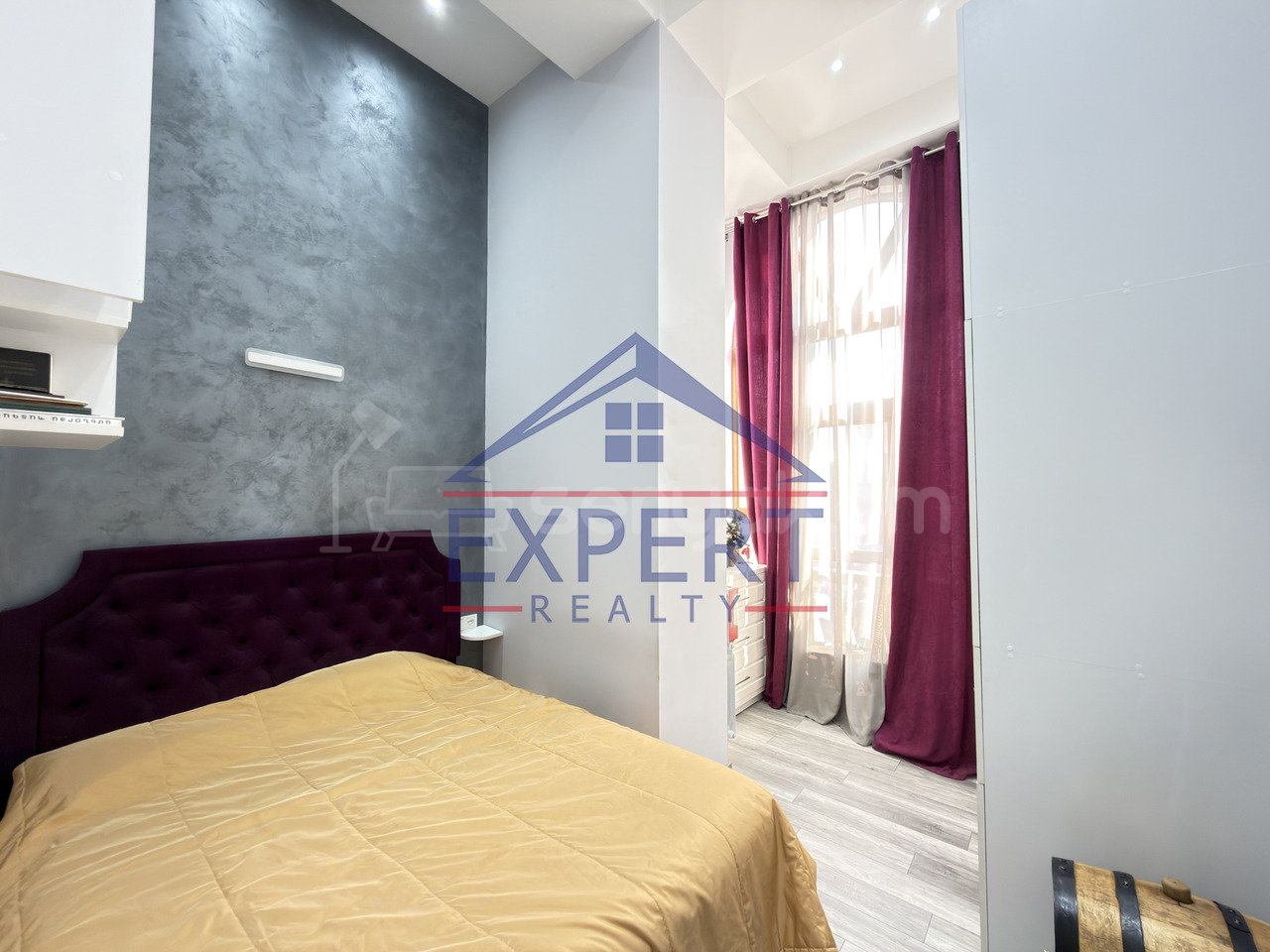 4 Սենյականոց Բնակարան Նորակառույցում, 222քմ, 9/9 հարկ, Դիզայներական Վերանորոգված