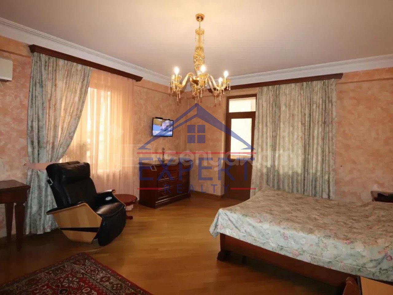 4 Սենյականոց Բնակարան Նորակառույցում, 189քմ, 7/9 հարկ, Կապիտալ Վերանորոգված