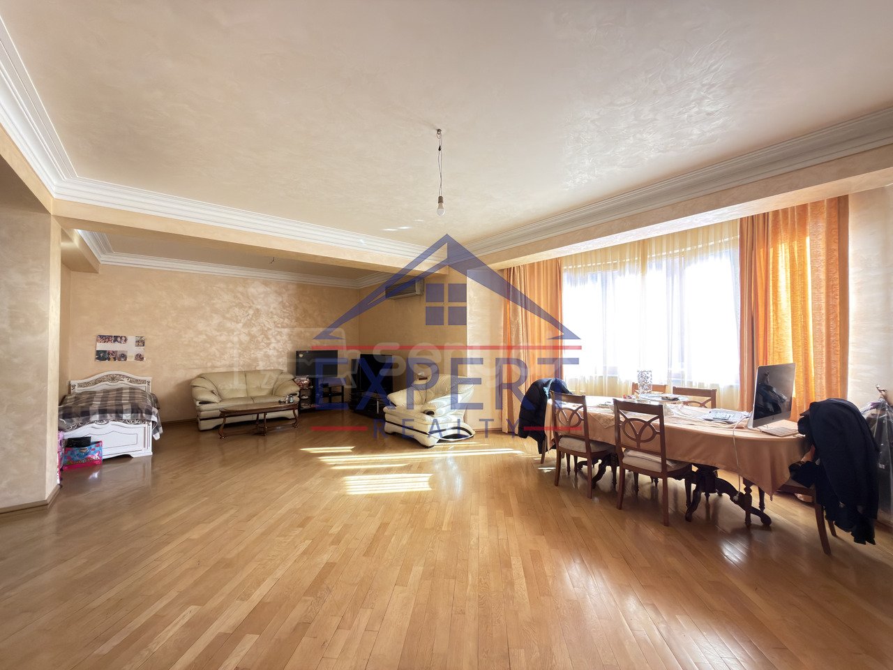 4 Սենյականոց Բնակարան Նորակառույցում, 189քմ, 7/9 հարկ, Կապիտալ Վերանորոգված