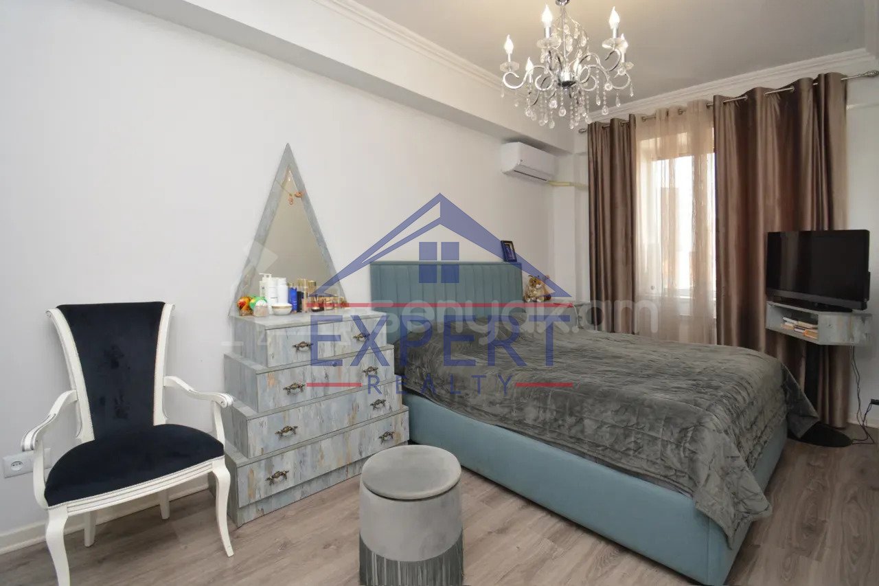 4 Սենյականոց Բնակարան Նորակառույցում, 135քմ, 5/6 հարկ, Դիզայներական Վերանորոգված