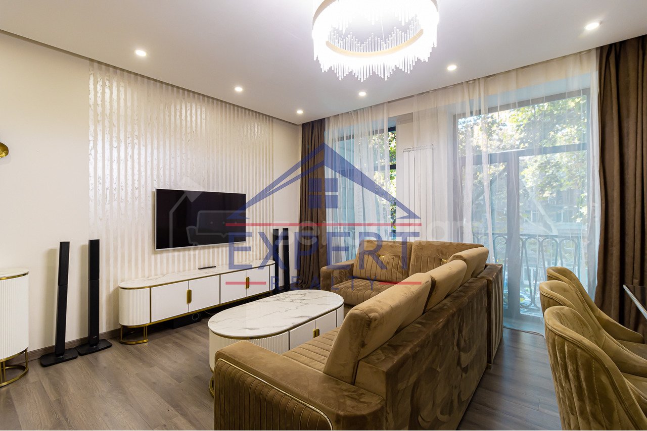 3 Սենյականոց Բնակարան Նորակառույցում, 92քմ, 3/7 հարկ, Դիզայներական Վերանորոգված, Կահավորված, Արևկող