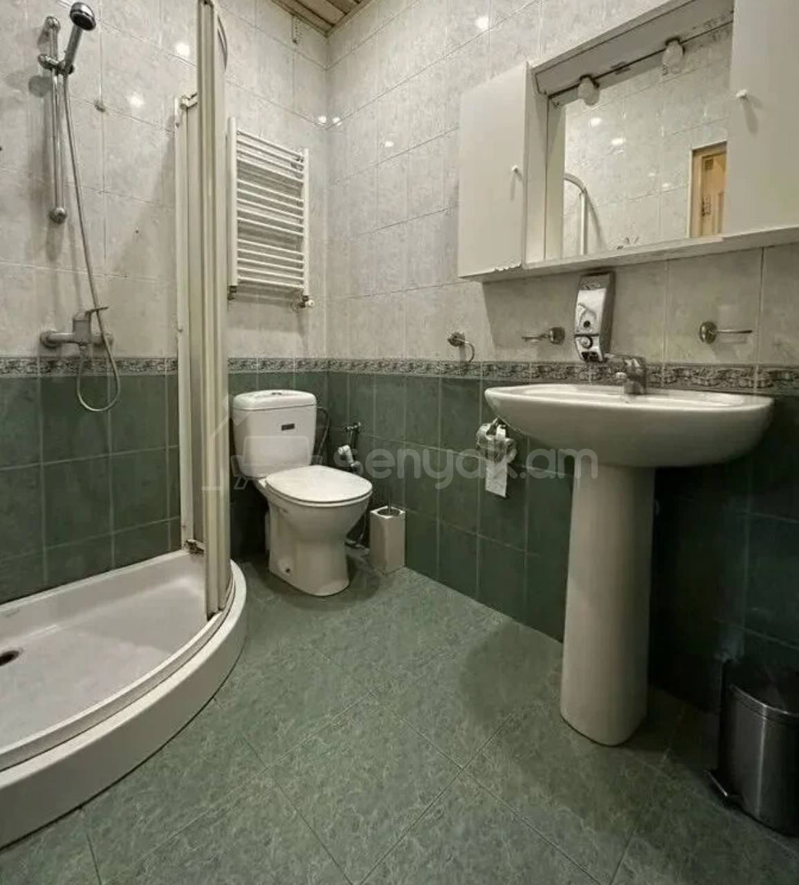 2 Սենյականոց Բնակարան Քարե Շենքում, 60քմ, 1/5 հարկ, Կոսմետիկ Վերանորոգված, Կահավորված