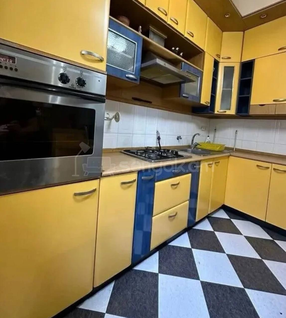 2 Սենյականոց Բնակարան Քարե Շենքում, 60քմ, 1/5 հարկ, Կոսմետիկ Վերանորոգված, Կահավորված