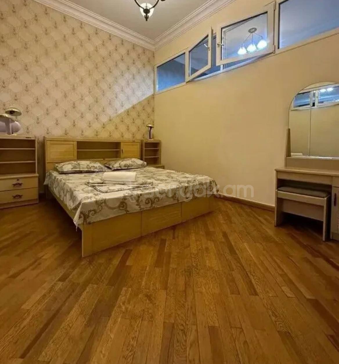 2 Սենյականոց Բնակարան Քարե Շենքում, 60քմ, 1/5 հարկ, Կոսմետիկ Վերանորոգված, Կահավորված