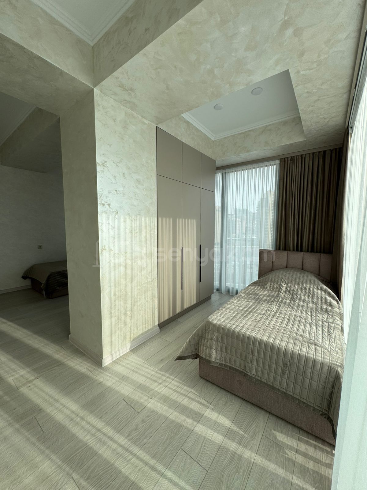 3 Սենյականոց Բնակարան Նորակառույցում, 83քմ, 12/17 հարկ, Դիզայներական Վերանորոգված, Կահավորված, Արևկող