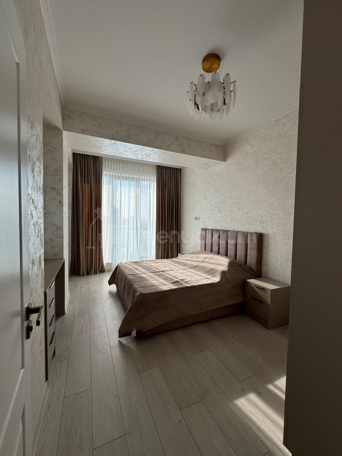 3 Սենյականոց Բնակարան Նորակառույցում, 83քմ, 12/17 հարկ, Դիզայներական Վերանորոգված, Կահավորված, Արևկող