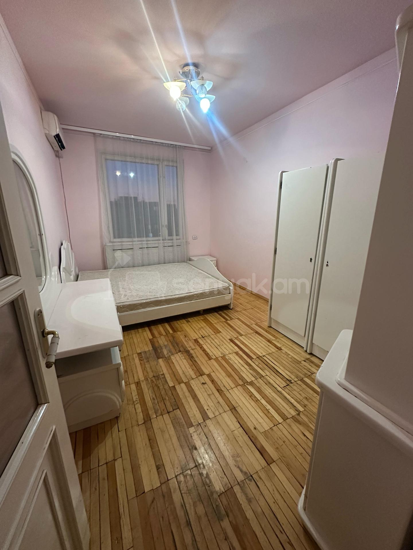 3 Սենյականոց Բնակարան, 70քմ, 9/10 հարկ, Կոսմետիկ Վերանորոգված, Կահավորված, Արևկող