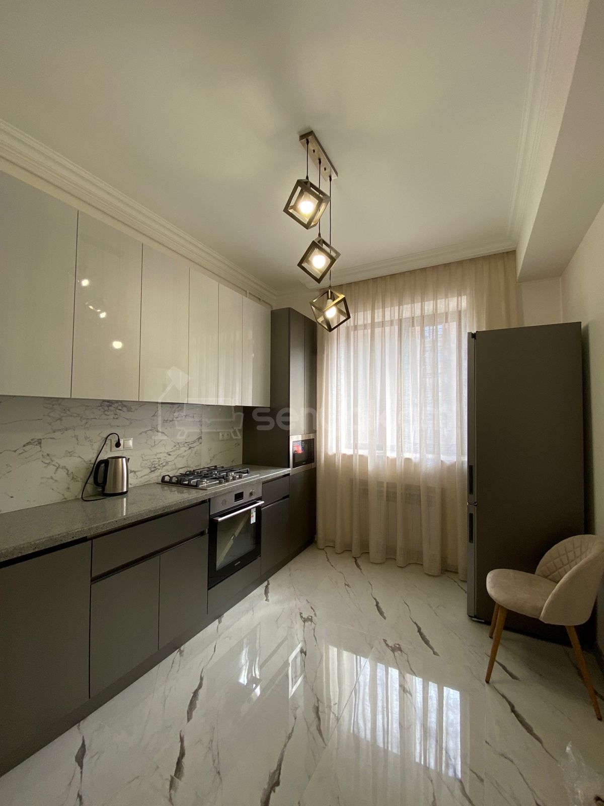 3 Սենյականոց Բնակարան Նորակառույցում, 82քմ, 11/14 հարկ, Դիզայներական Վերանորոգված, Կահավորված, Արևկող