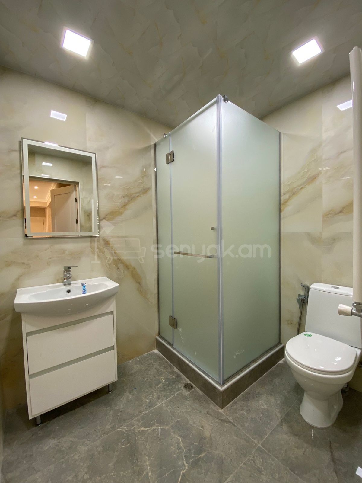 3 Սենյականոց Բնակարան Նորակառույցում, 82քմ, 11/14 հարկ, Դիզայներական Վերանորոգված, Կահավորված, Արևկող