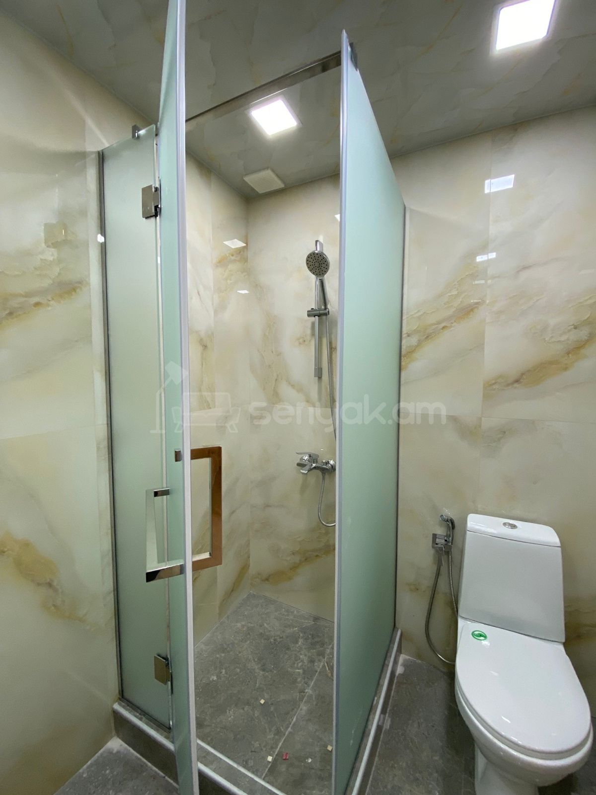 3 Սենյականոց Բնակարան Նորակառույցում, 82քմ, 11/14 հարկ, Դիզայներական Վերանորոգված, Կահավորված, Արևկող