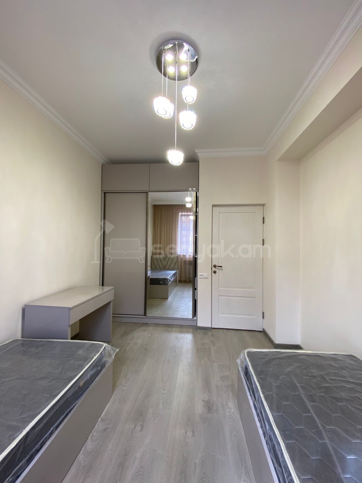 3 Սենյականոց Բնակարան Նորակառույցում, 82քմ, 11/14 հարկ, Դիզայներական Վերանորոգված, Կահավորված, Արևկող