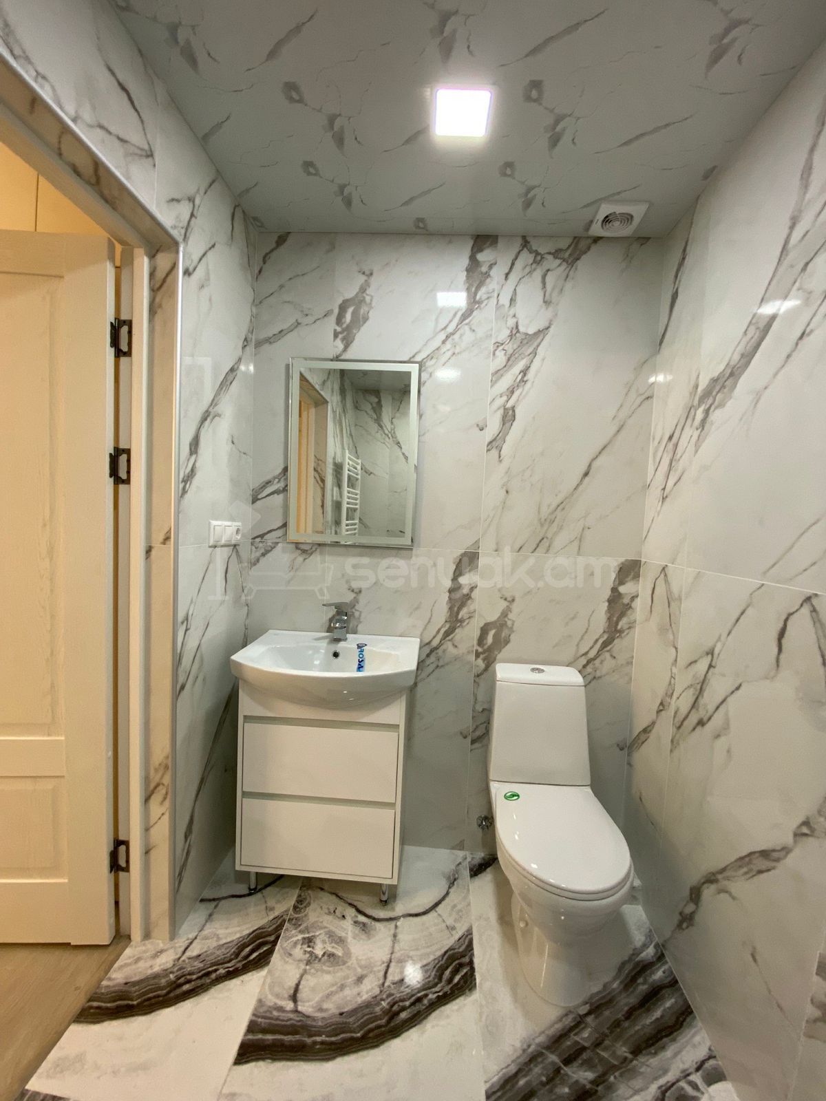 3 Սենյականոց Բնակարան Նորակառույցում, 82քմ, 11/14 հարկ, Դիզայներական Վերանորոգված, Կահավորված, Արևկող