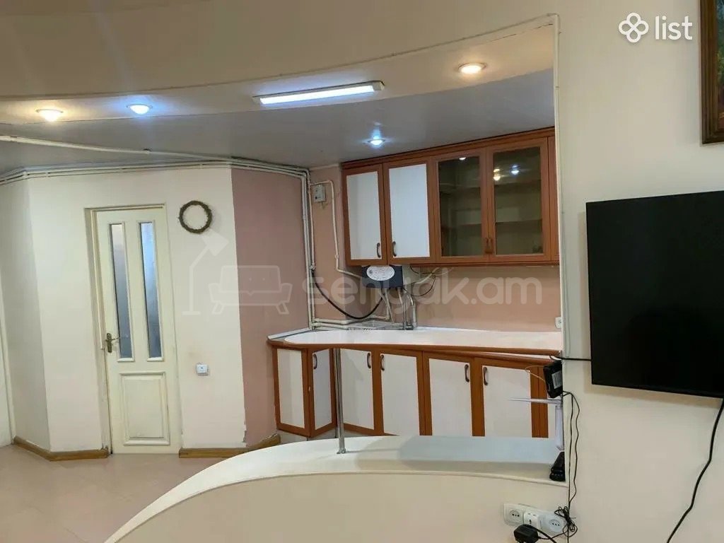 2 Սենյականոց Բնակարան, 65քմ, 3/9 հարկ, Կապիտալ Վերանորոգված, Կահավորված, Արևկող