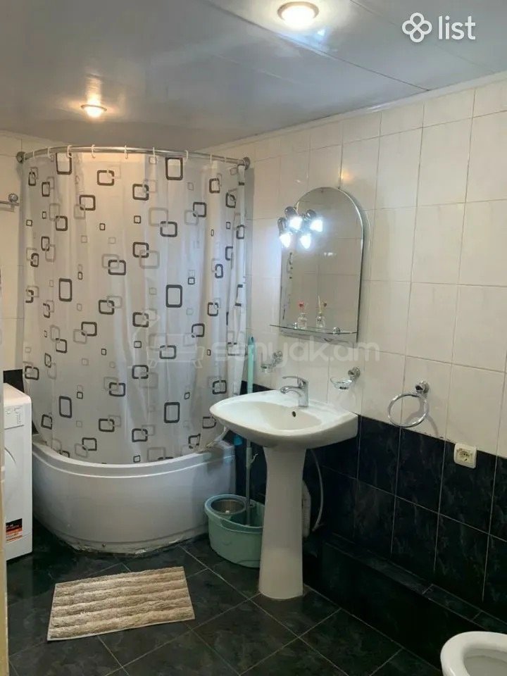 2 Սենյականոց Բնակարան, 65քմ, 3/9 հարկ, Կապիտալ Վերանորոգված, Կահավորված, Արևկող