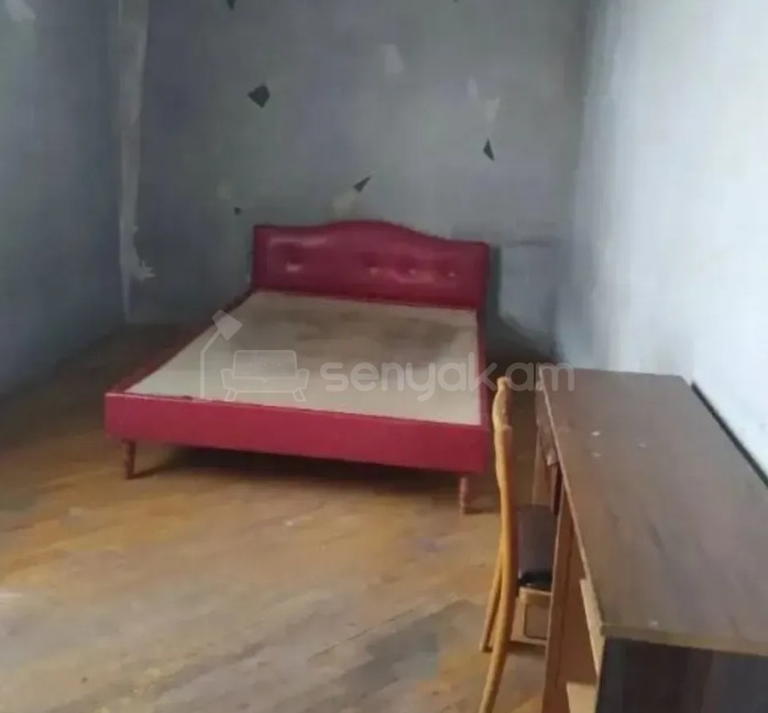 3 Սենյականոց Բնակարան Քարե Շենքում, 70քմ, 3/5 հարկ, Պետական Վիճակում