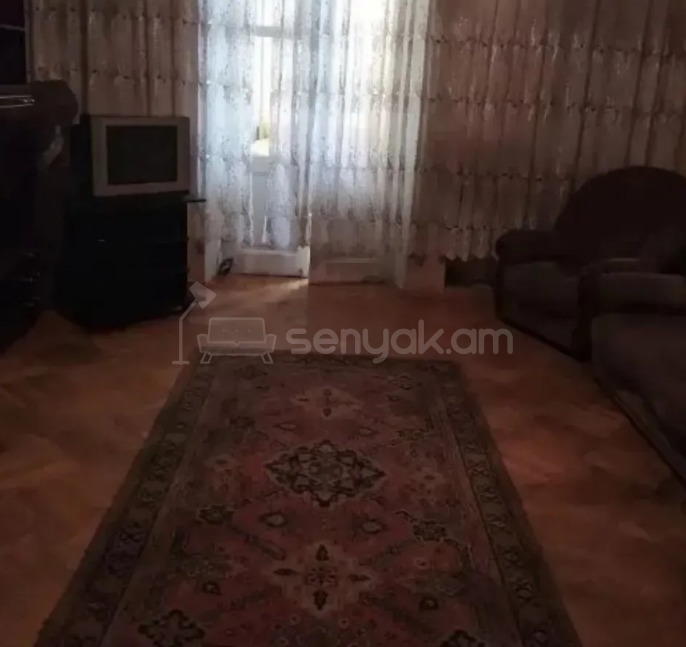 3 Սենյականոց Բնակարան Քարե Շենքում, 70քմ, 3/5 հարկ, Պետական Վիճակում