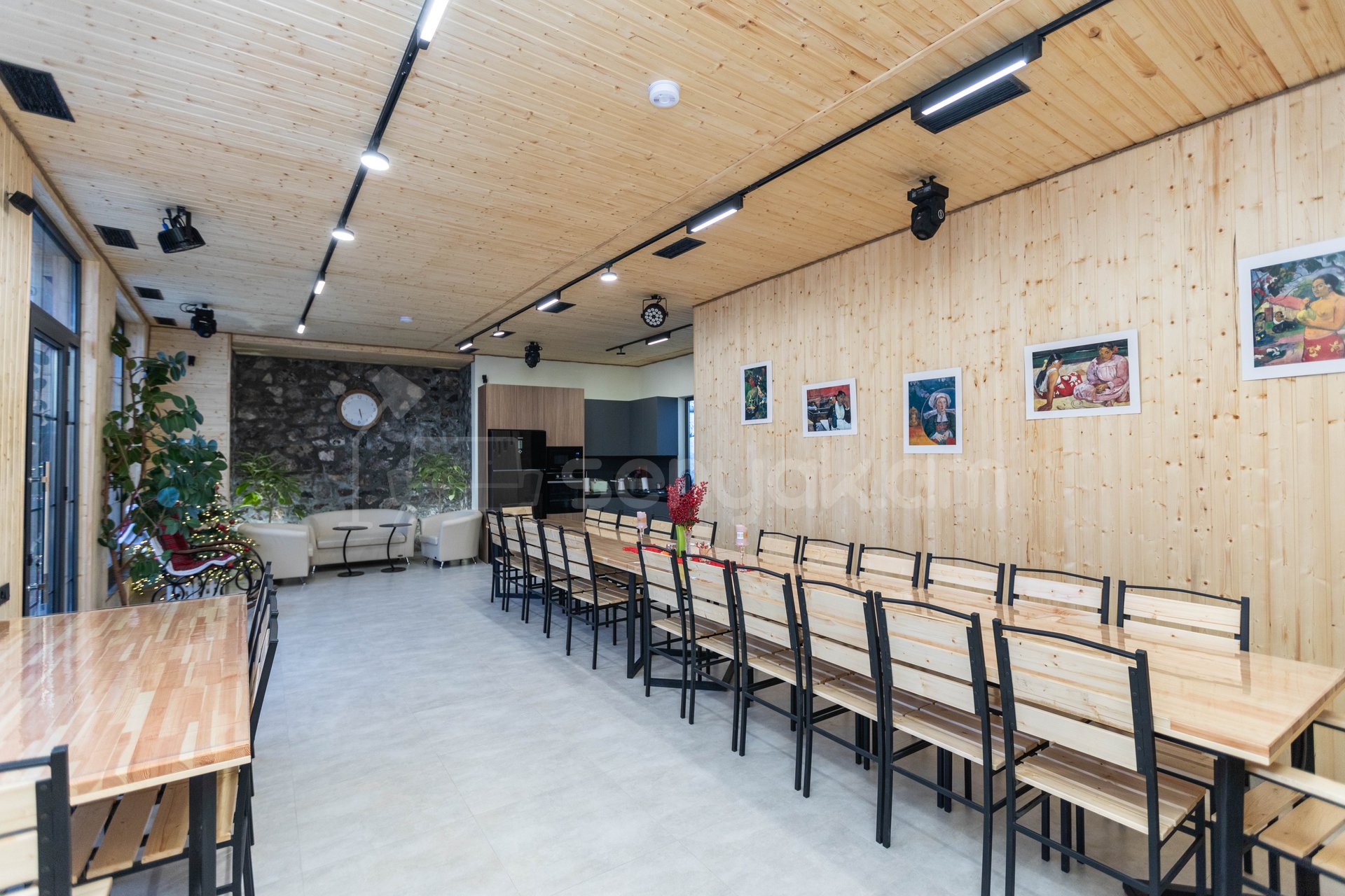 4 Սենյականոց Շքեղ Առանձնատուն, 170քմ, Լողավազանով