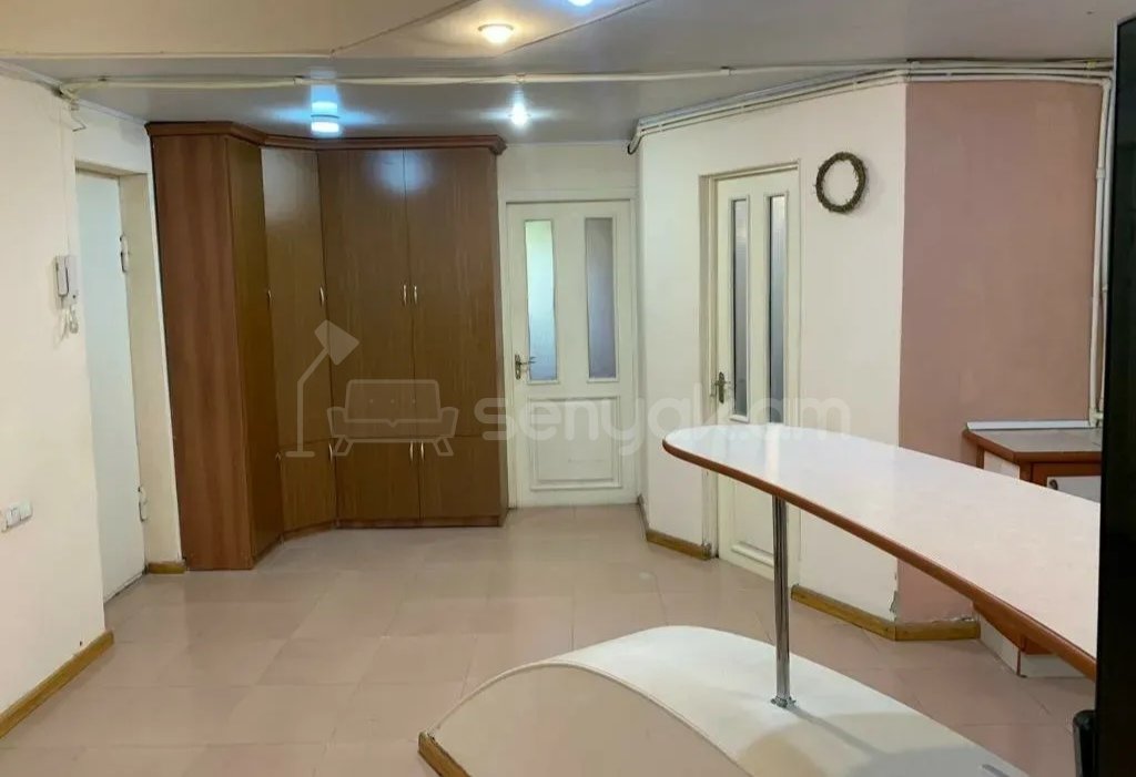 2 Սենյականոց Բնակարան, 65քմ, 3/9 հարկ, Նորմալ Վիճակում, Կահավորված