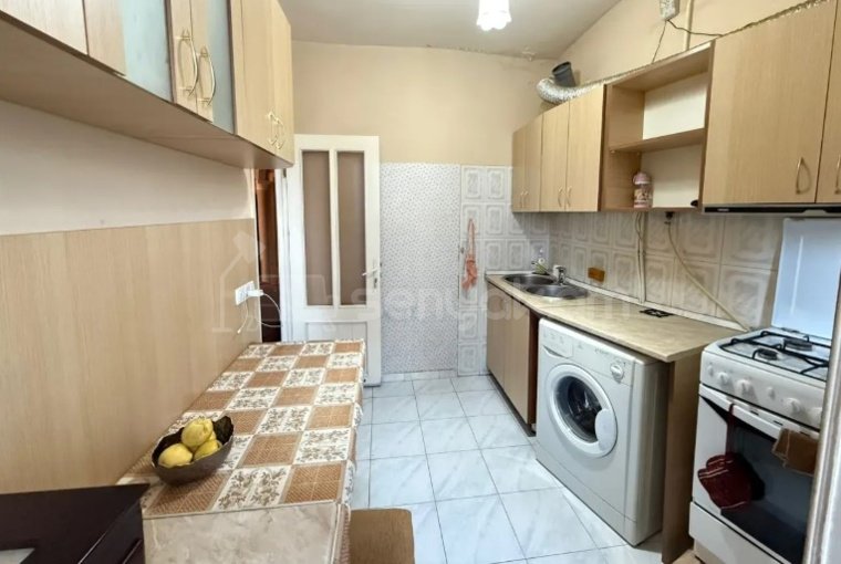 3 Սենյականոց Բնակարան, 61քմ, 2/12 հարկ, Կոսմետիկ Վերանորոգված