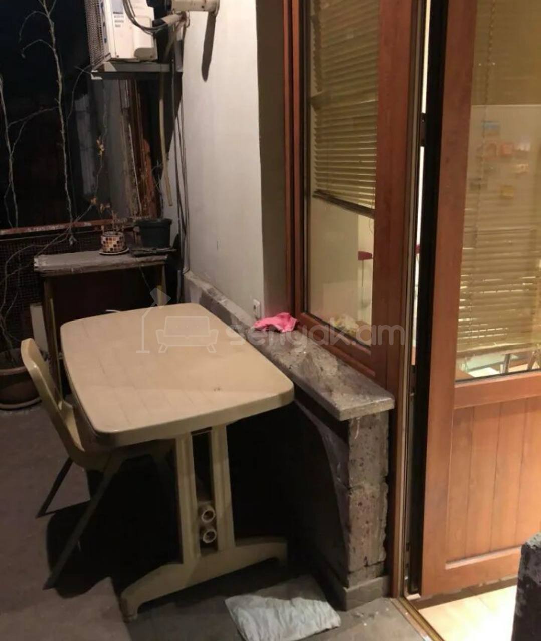 2 Սենյականոց Բնակարան Քարե Շենքում, 55քմ, 5/5 հարկ, Կապիտալ Վերանորոգված, Կահավորված, Արևկող