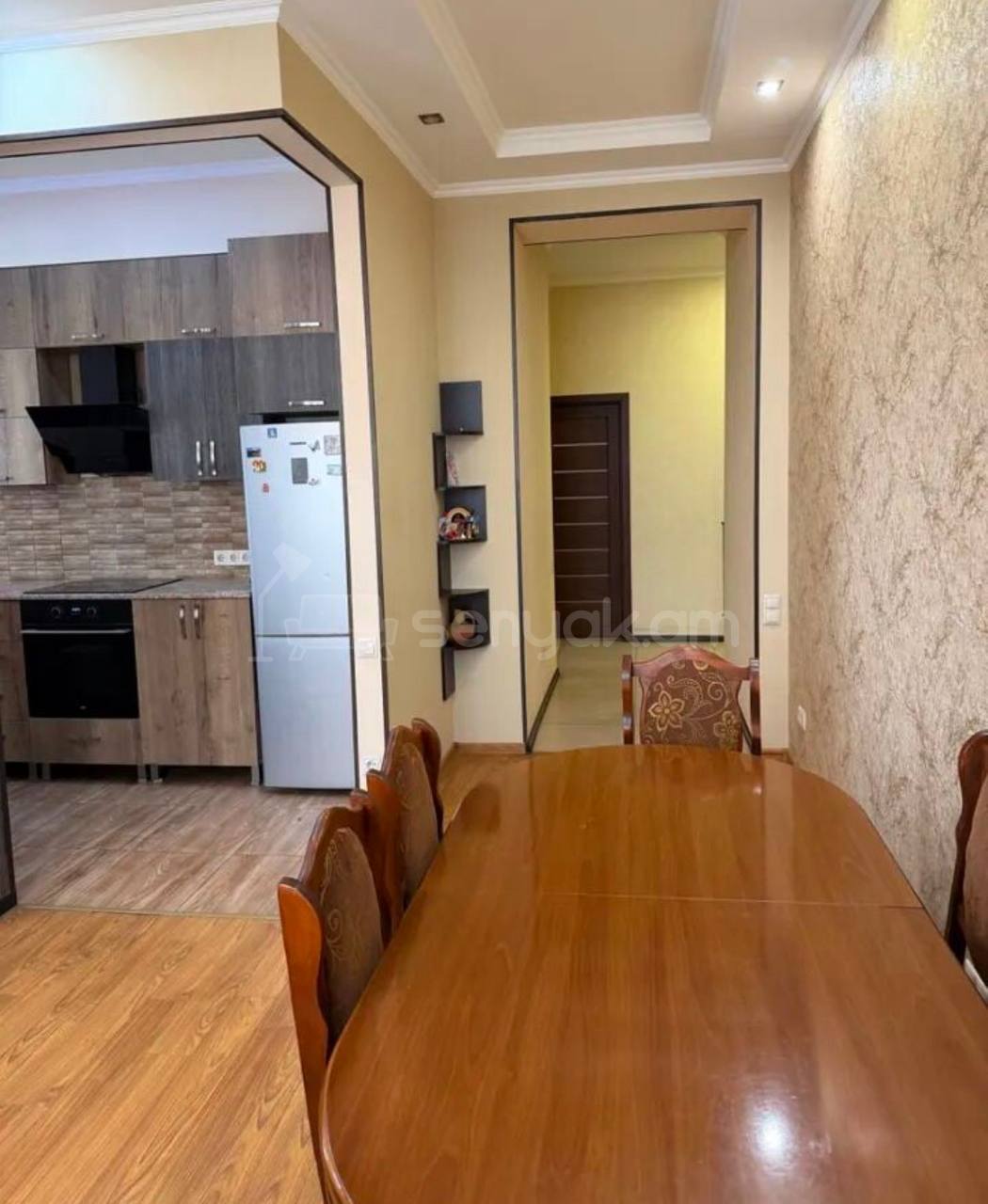 3 Սենյականոց Բնակարան Քարե Շենքում, 80քմ, 4/4 հարկ, Կապիտալ Վերանորոգված, Կահավորված, Արևկող