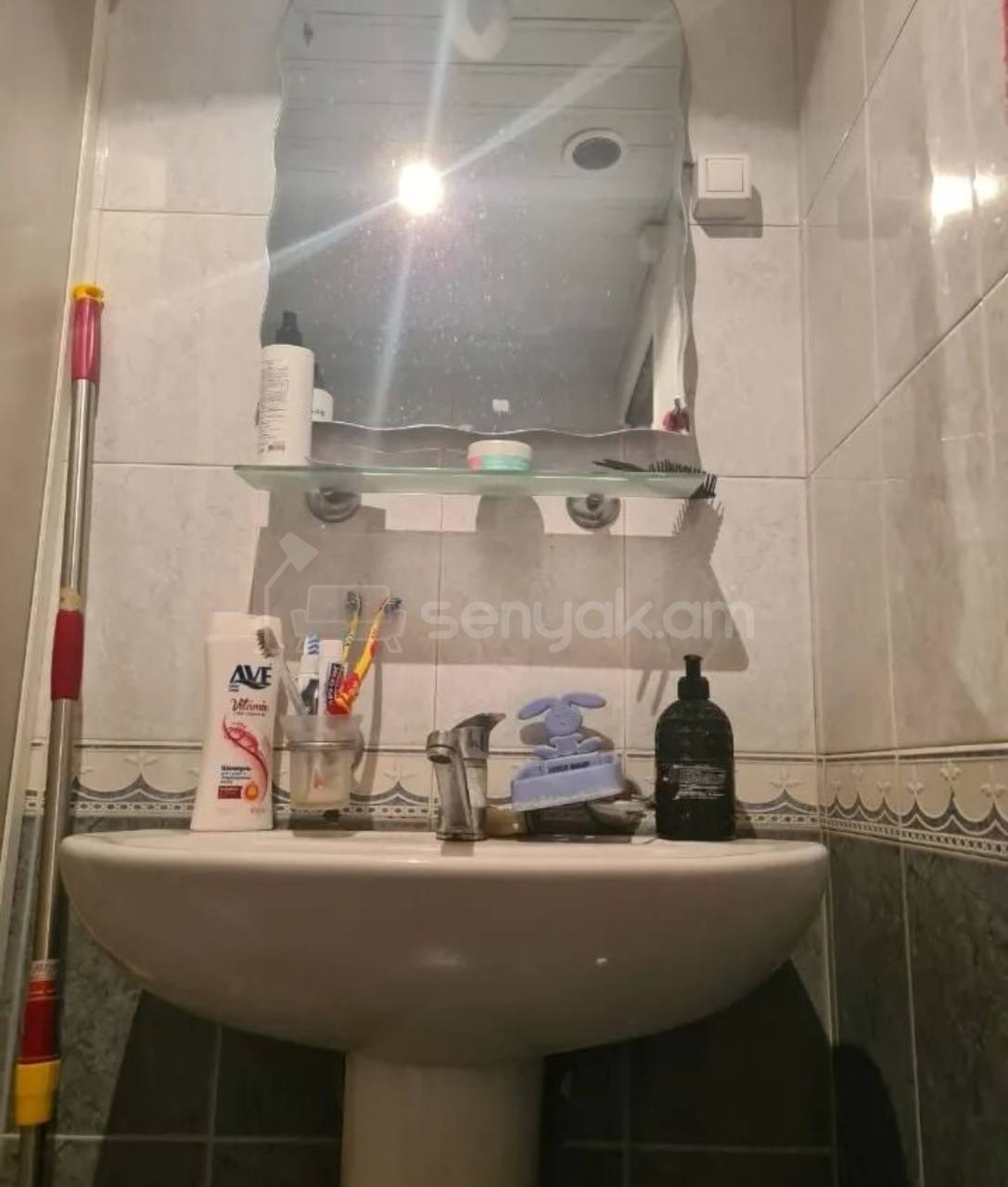 2 Սենյականոց Բնակարան Քարե Շենքում, 60քմ, 3/4 հարկ, Նորմալ Վիճակում, Կահավորված, Արևկող