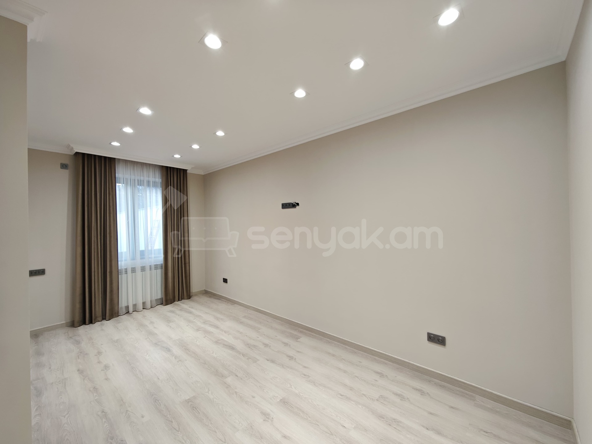 2 Սենյականոց Սեփական Տուն, 40քմ, Դիզայներական Վերանորոգված, Մասամբ Կահավորված