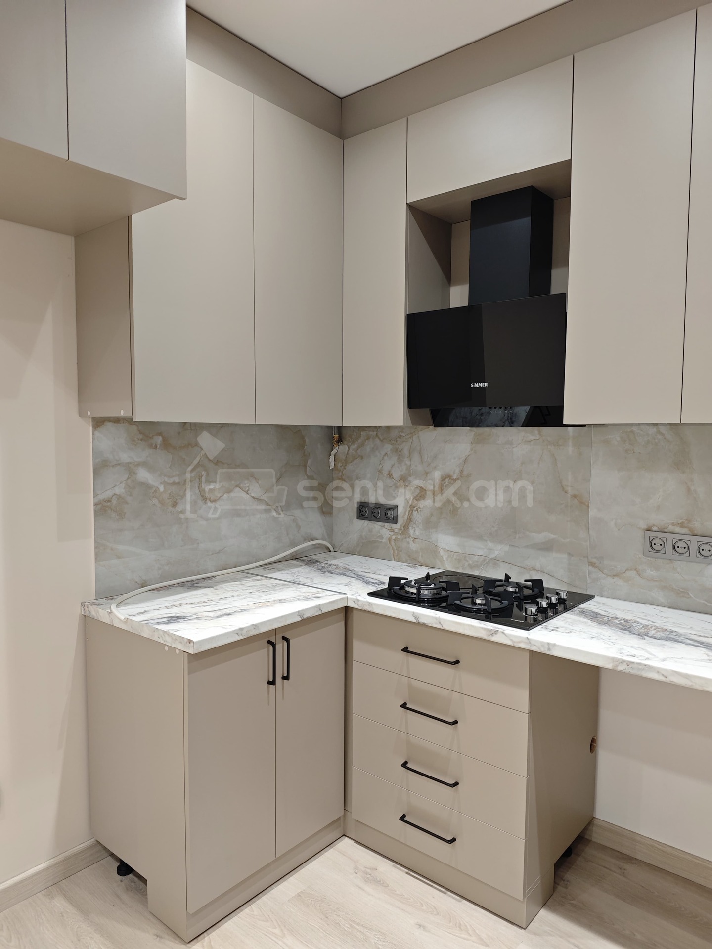 2 Սենյականոց Սեփական Տուն, 40քմ, Դիզայներական Վերանորոգված, Մասամբ Կահավորված