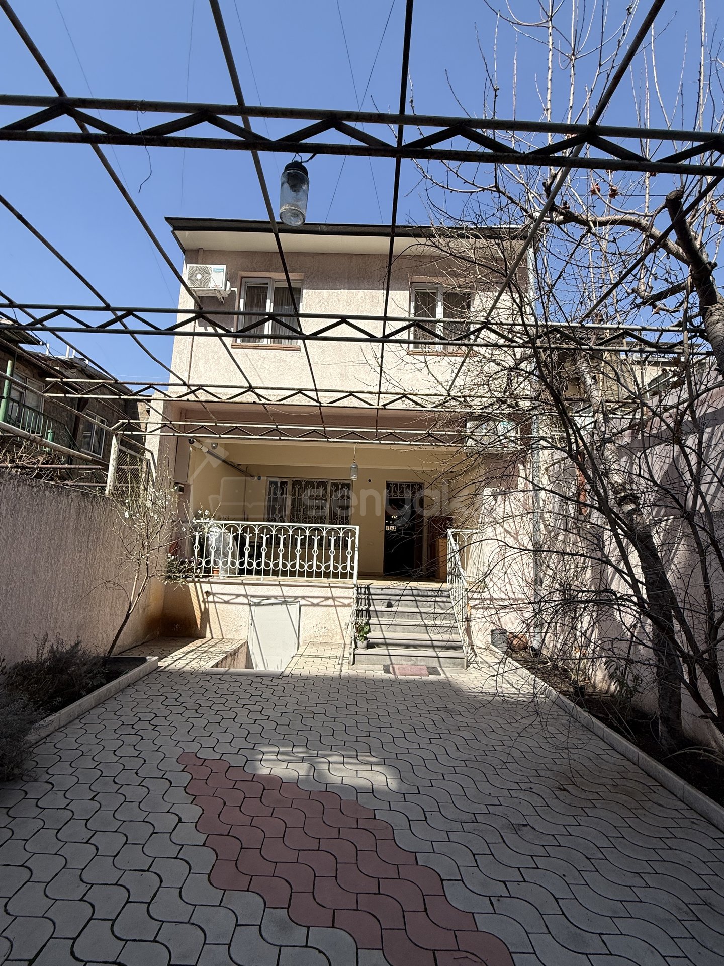 3 Սենյականոց Սեփական Տուն, 288քմ, Կապիտալ Վերանորոգված, Կահավորված, Ավտոտնակով