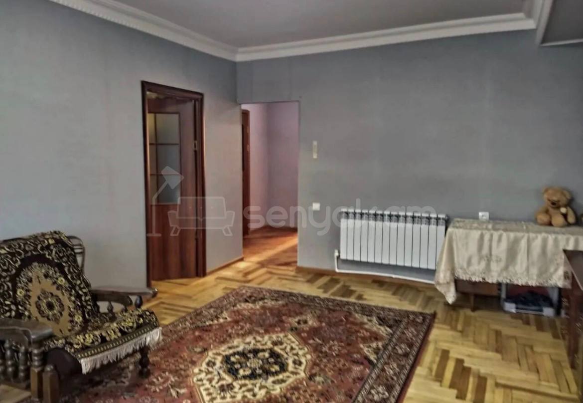 2 Սենյականոց Բնակարան Քարե Շենքում, 58քմ, 3/5 հարկ, Նորմալ Վիճակում