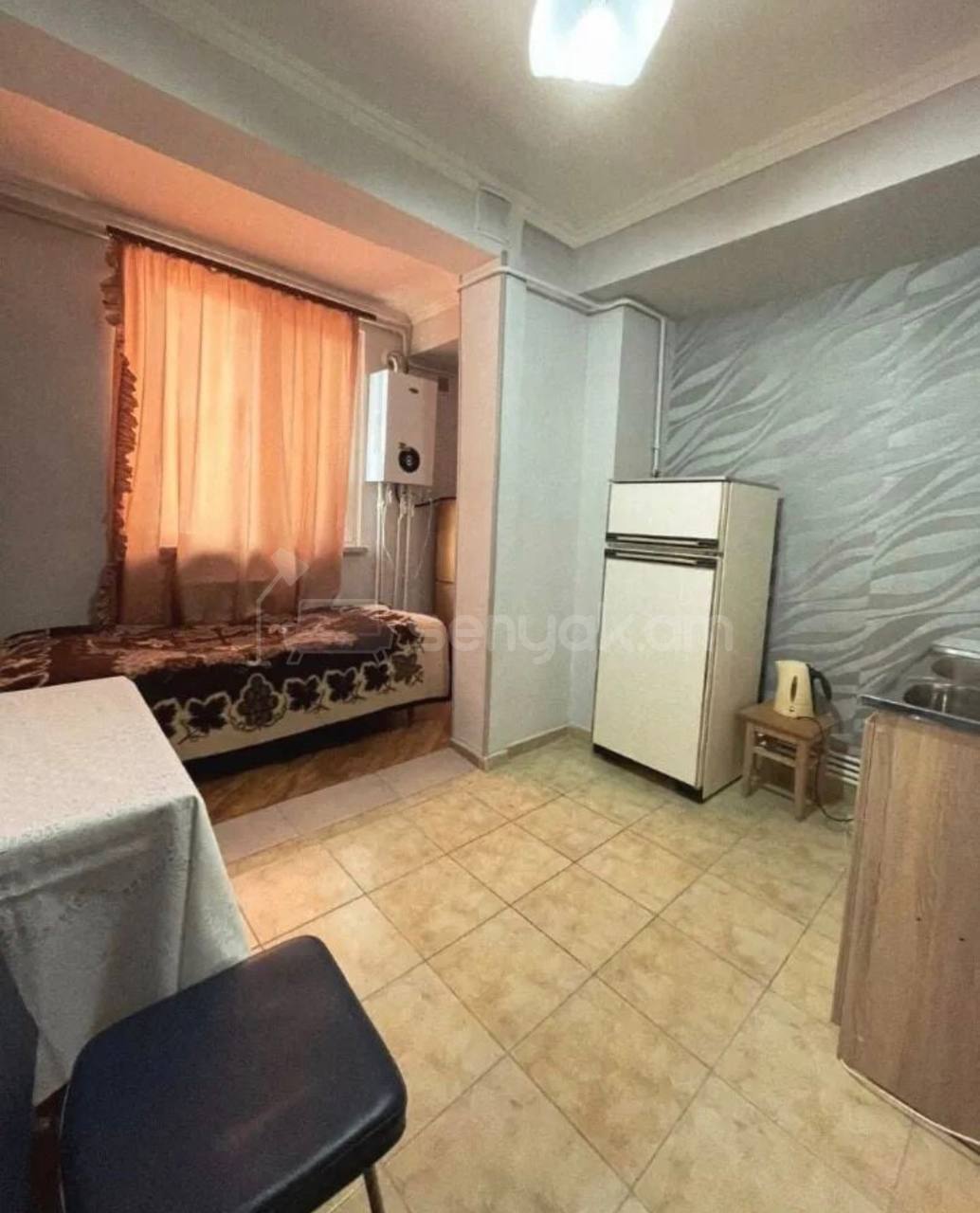 2 Սենյականոց Բնակարան Քարե Շենքում, 58քմ, 3/5 հարկ, Նորմալ Վիճակում