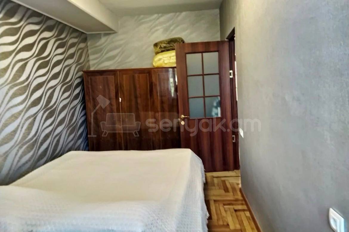 2 Սենյականոց Բնակարան Քարե Շենքում, 58քմ, 3/5 հարկ, Նորմալ Վիճակում