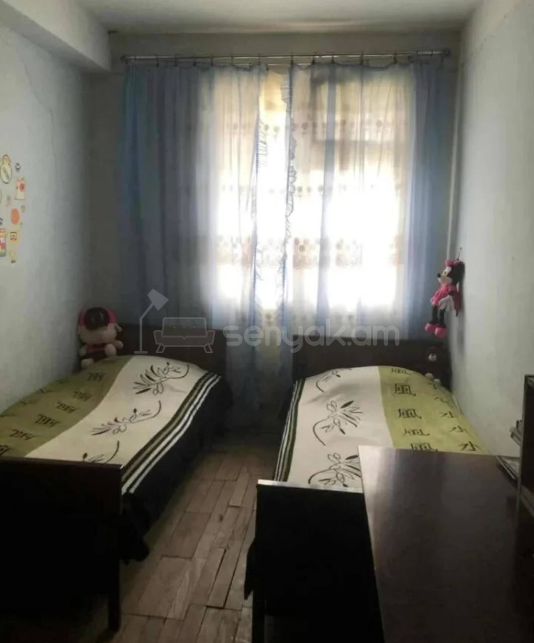 4 Սենյականոց Բնակարան Քարե Շենքում, 87քմ, 2/5 հարկ, Նորմալ Վիճակում