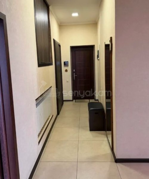 3 Սենյականոց Բնակարան Քարե Շենքում, 80քմ, 4/4 հարկ, Կապիտալ Վերանորոգված, Կահավորված, Արևկող