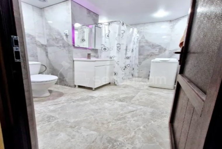 3 Սենյականոց Բնակարան, 65քմ, 3/14 հարկ, Կապիտալ Վերանորոգված, Կահավորված, Արևկող