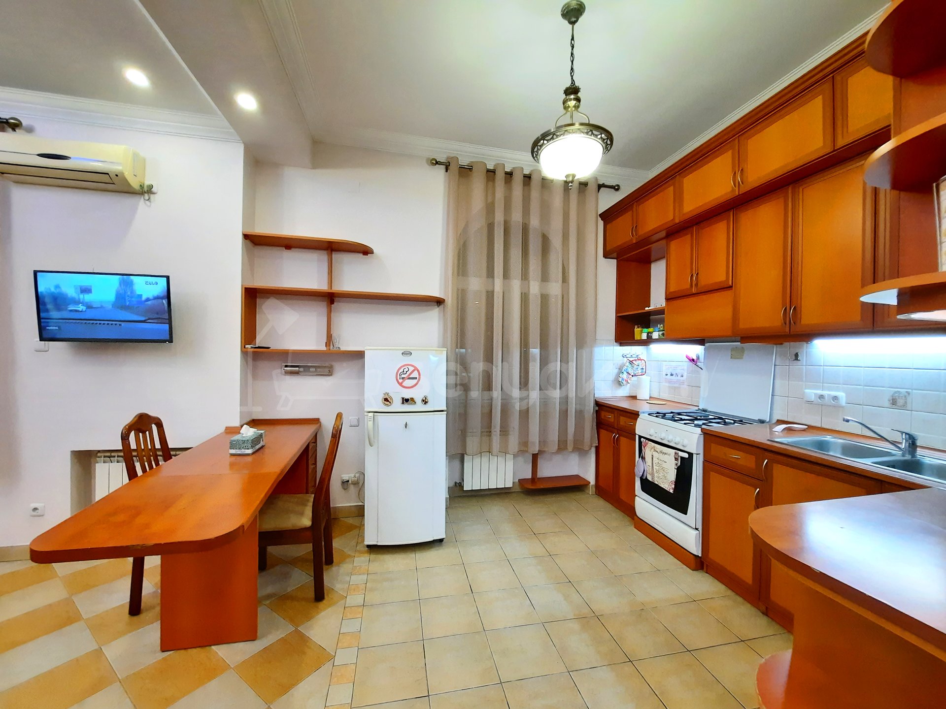 1 Սենյականոց Բնակարան Քարե Շենքում, 34քմ, 5/6 հարկ, Կապիտալ Վերանորոգված