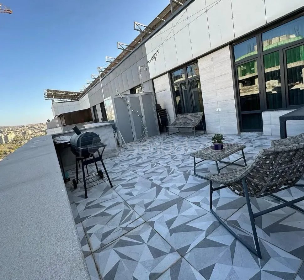 4 Սենյականոց Բնակարան Նորակառույցում, 170քմ, 15/15 հարկ, Դիզայներական Վերանորոգված