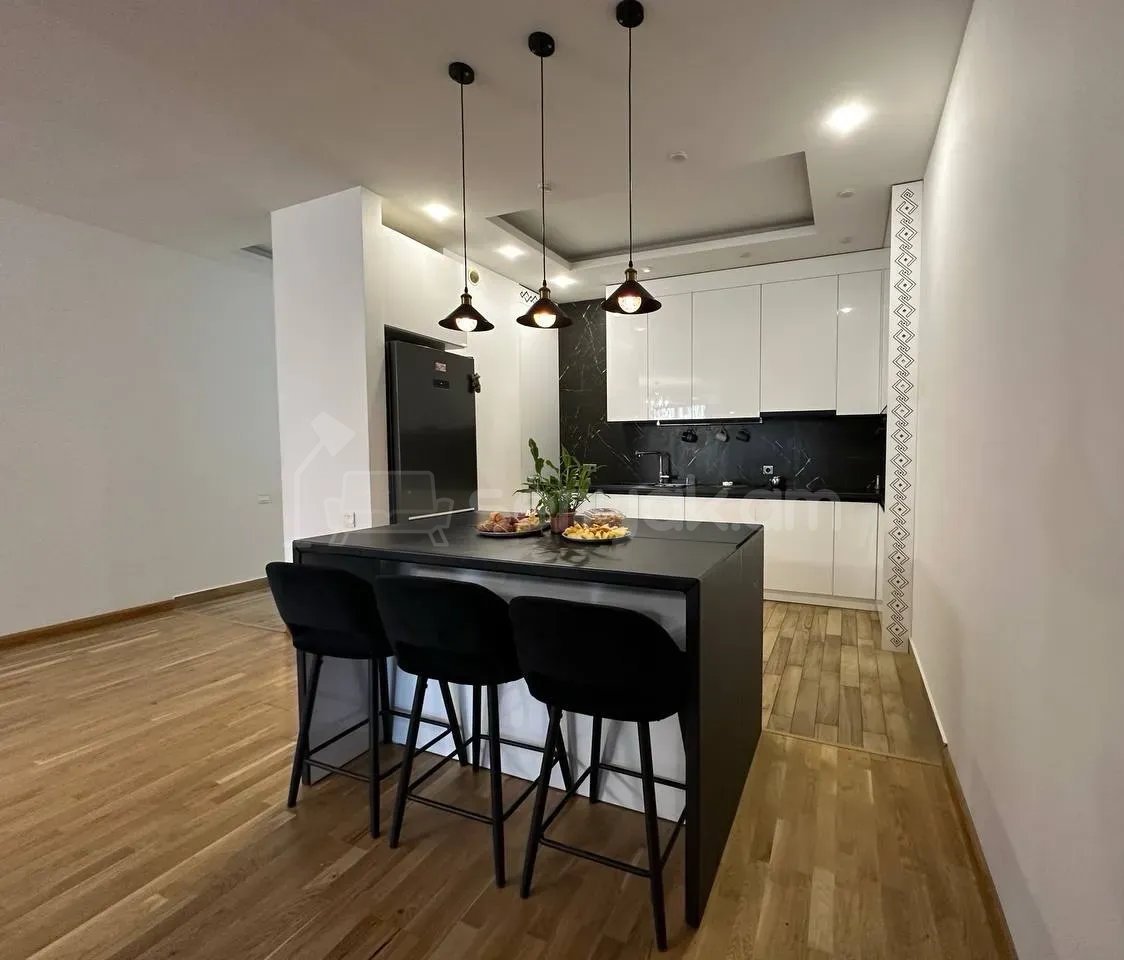 4 Սենյականոց Բնակարան Նորակառույցում, 170քմ, 15/15 հարկ, Դիզայներական Վերանորոգված